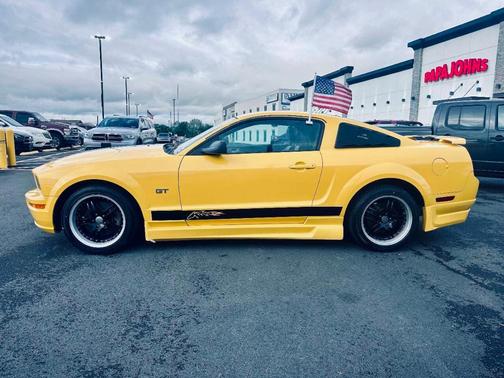 2006 Ford Mustang GT Premium