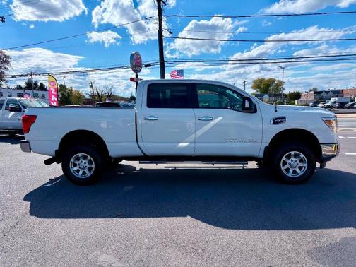 2018 Nissan Titan XD SV
