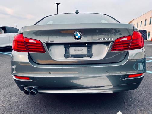 2015 BMW 528 i xDrive