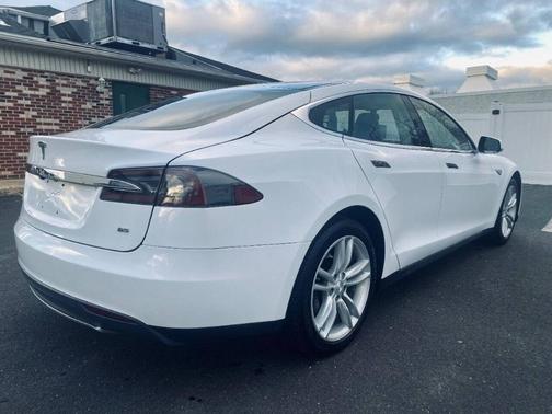 2014 Tesla Model S Performance