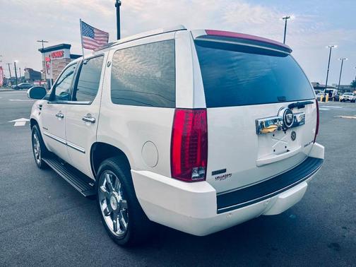 2011 Cadillac Escalade Premium