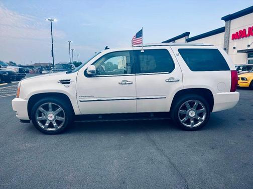 2011 Cadillac Escalade Premium