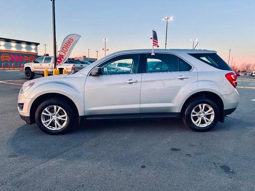 2017 Chevrolet Equinox LS