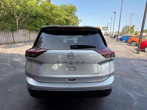 2025 Nissan Rogue SV