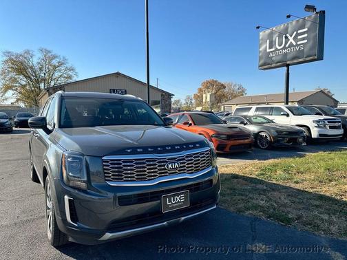 Photo 1 of 32 of 2020 Kia Telluride S