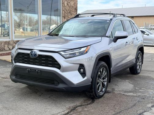 2023 Toyota RAV4 Hybrid XLE Premium