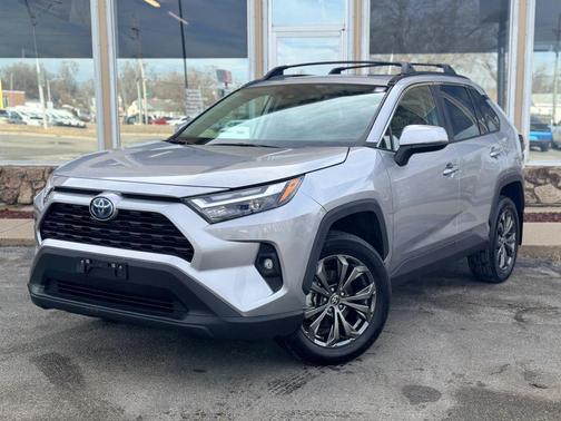 2023 Toyota RAV4 Hybrid XLE Premium