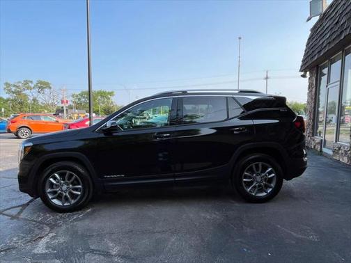 2024 GMC Terrain SLT