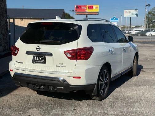 2020 Nissan Pathfinder Platinum 4WD