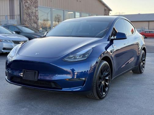 2024 Tesla Model Y Long Range Dual Motor All-Wheel Drive