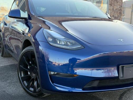 2024 Tesla Model Y Long Range Dual Motor All-Wheel Drive