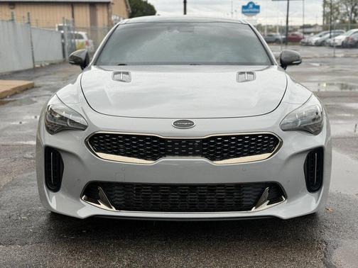 2019 Kia Stinger GT2