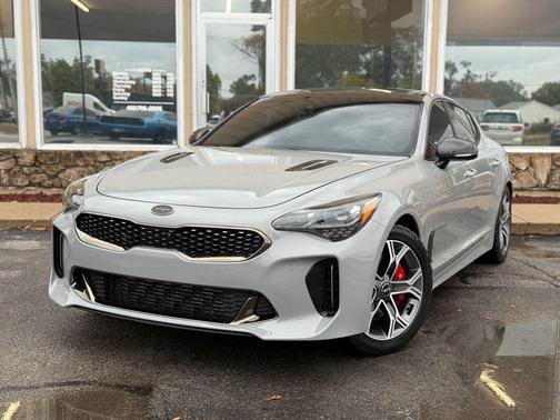 2019 Kia Stinger GT2