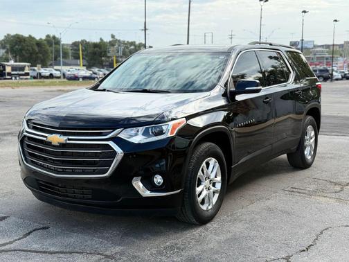 2021 Chevrolet Traverse LT Leather