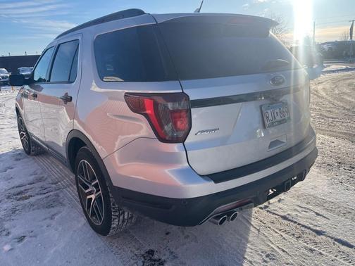 2018 Ford Explorer sport