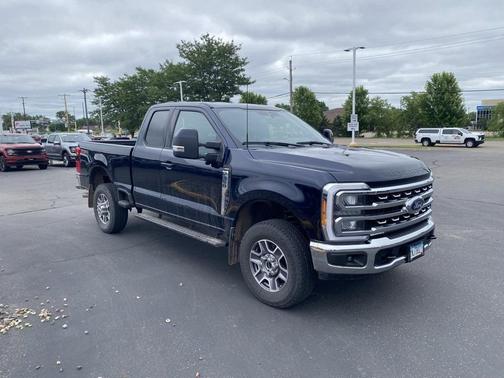 2023 Ford F-350 Lariat Super Duty