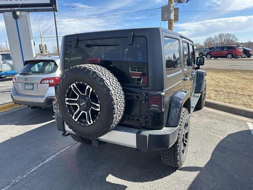 2013 Jeep Wrangler Unlimited Sahara