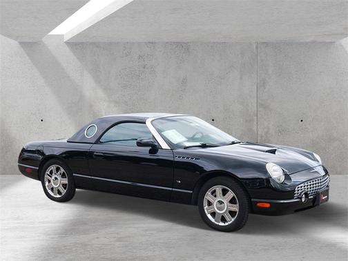 2004 Ford Thunderbird 