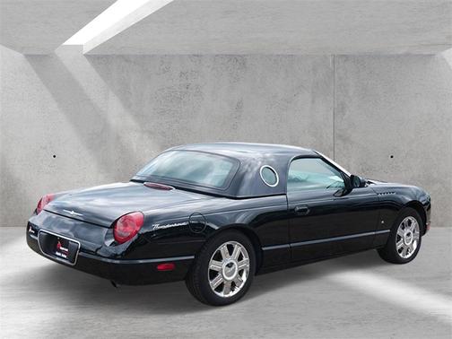 2004 Ford Thunderbird 