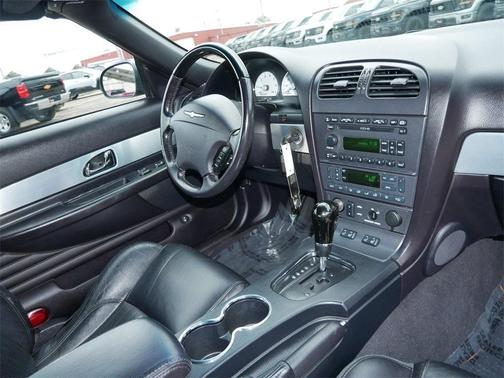 2004 Ford Thunderbird 