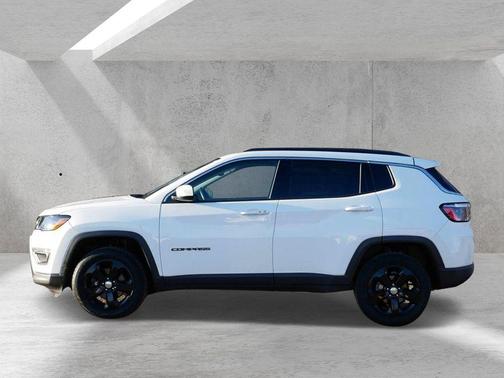 White Clearcoat 2018 Jeep Compass Latitude