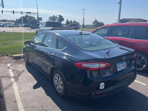 2014 Ford Fusion S