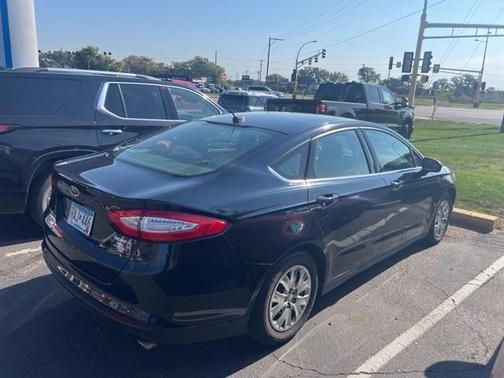 2014 Ford Fusion S