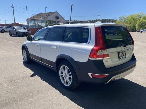 2016 Volvo XC70 T5 Platinum