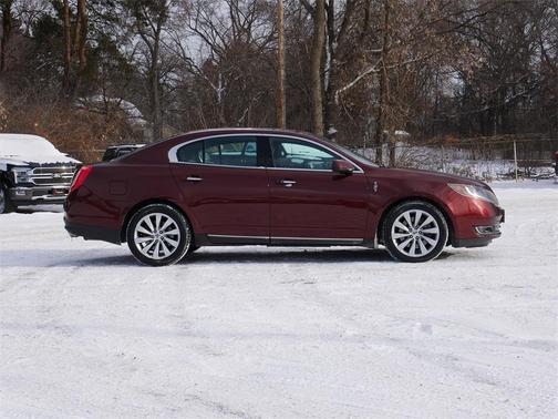 2016 Lincoln MKS Base