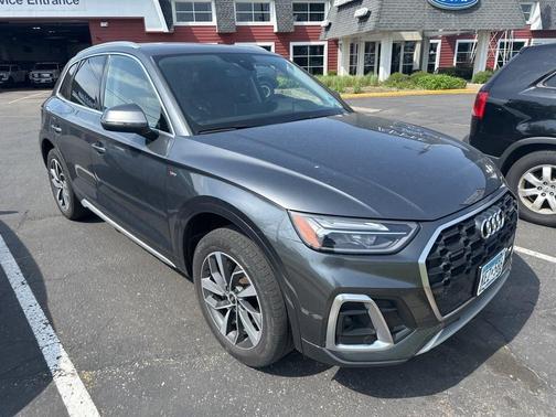 2022 Audi Q5 45 S line quattro Premium
