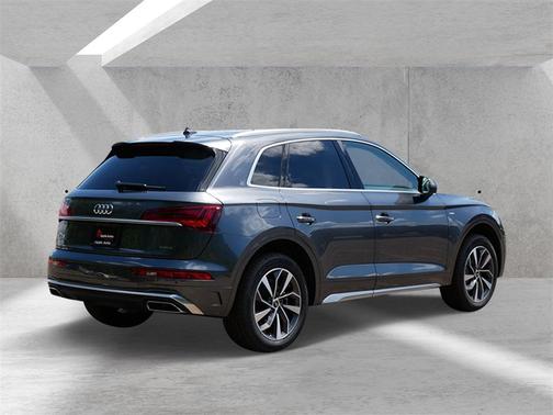 2022 Audi Q5 45 S line quattro Premium