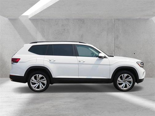 2022 Volkswagen Atlas 3.6L SE w/Technology