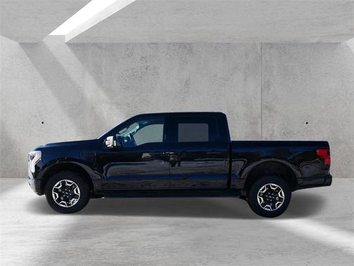 2023 Ford F-150 Lightning XLT