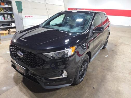2023 Ford Edge ST Line