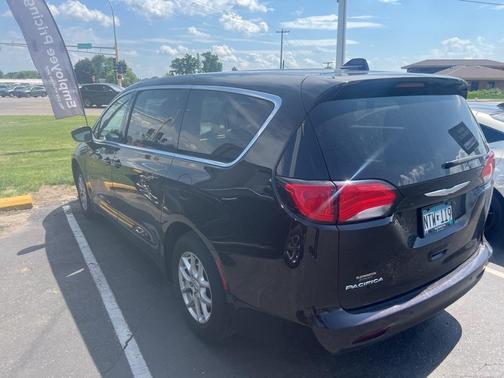 2017 Chrysler Pacifica Touring