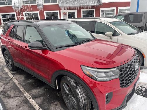 2025 Ford Explorer ST