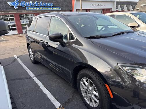 2017 Chrysler Pacifica Touring