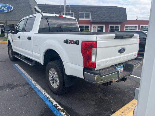 Oxford White 2017 Ford F-250 XLT