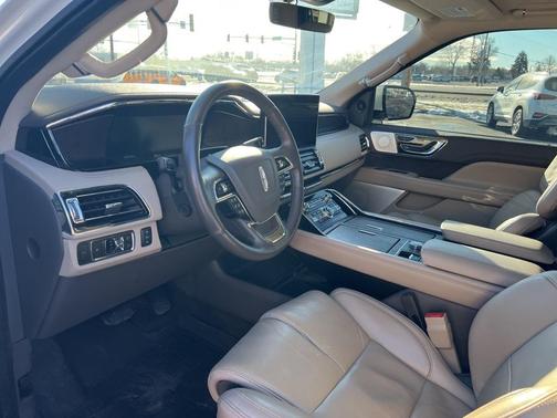 2023 Lincoln Navigator Reserve