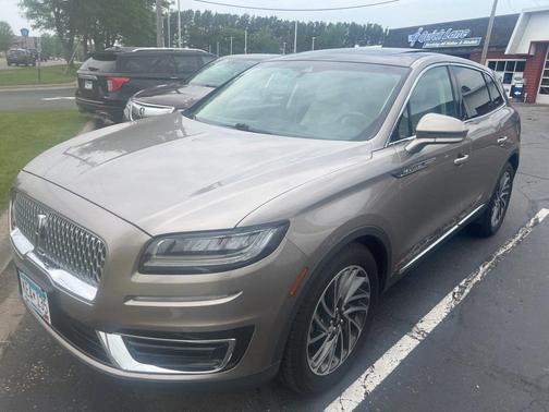 2019 Lincoln Nautilus Reserve