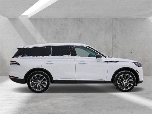 2025 Lincoln Aviator Premiere