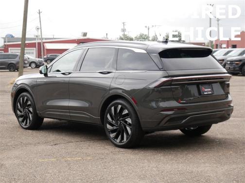 2024 Lincoln Nautilus Black Label