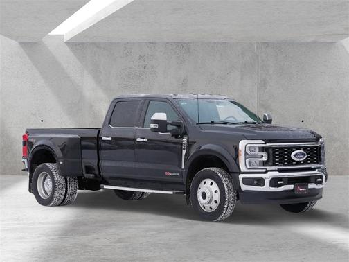 2023 Ford F-450 Lariat