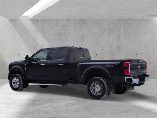 2023 Ford F-450 Lariat