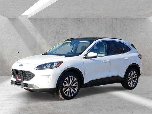2022 Ford Escape Titanium