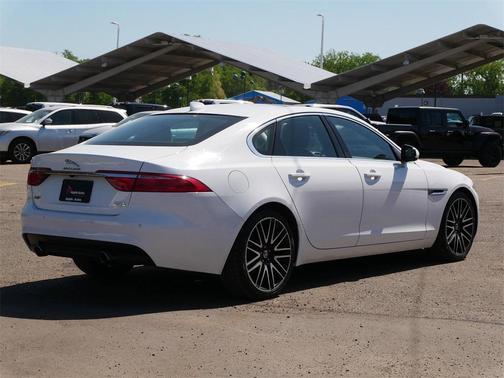 2016 Jaguar XF 35t Prestige