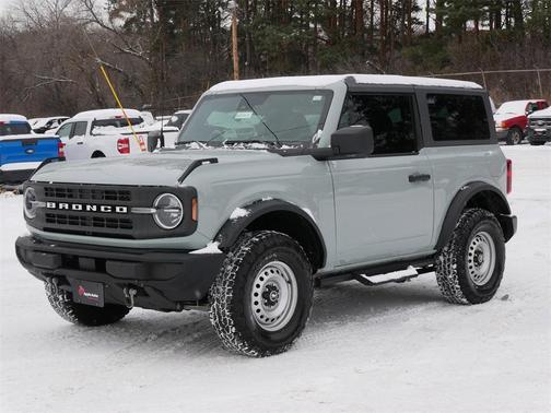 2023 Ford Bronco Base