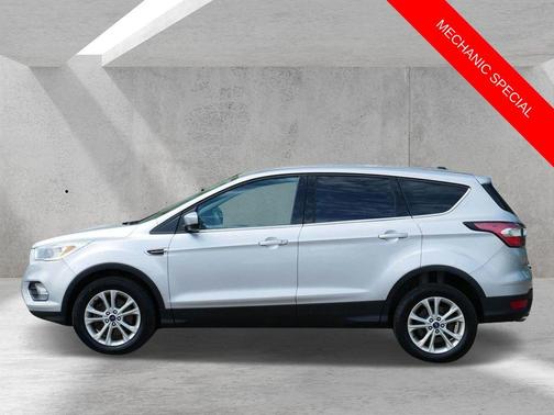 Ingot Silver 2017 Ford Escape SE