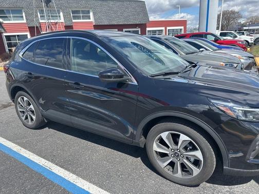2024 Ford Escape Platinum