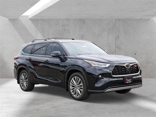 2022 Toyota Highlander Platinum